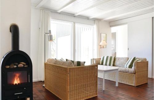 Nørre Lyngvig House | Four-Bedroom Holiday Home In Ringkobing