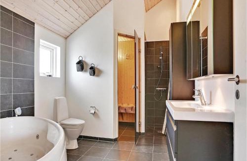 Skastrup House | Four-Bedroom Holiday Home With A Fireplace In Bogense