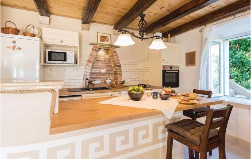 Podobuce House | Four-Bedroom Holiday Home In Orebic