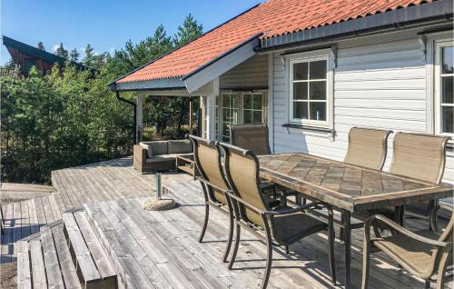 Sarpsborg House | Four-Bedroom Holiday Home In Skjeberg