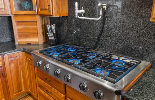 Little Elm House | Four Bedroom House 8 Beds :We Take Insurance Claims: