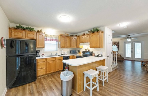 Grand Rivers Condo | Four Bedroom Hurst Haven Condo