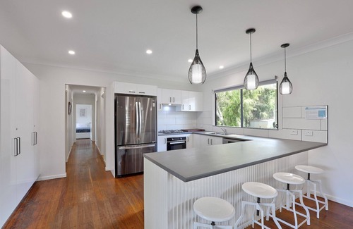 Amity Point House | Four bedroom, Two Bathroom House Sleeping 10