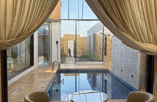 Al Hawiyah Ski Chalet | Four Flowers