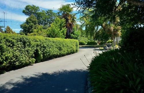 Geraldine Hotel | Four Peaks Motel
