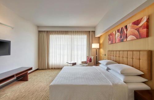 Clover Park Hotel | Four Points by Sheraton Hotel and Serviced Apartments Pune