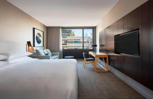 Chippendale Hotel | Four Points by Sheraton Sydney, Central Park