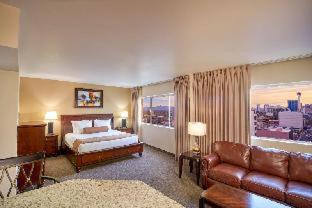 Downtown Las Vegas Resort | Four Queens Hotel and Casino