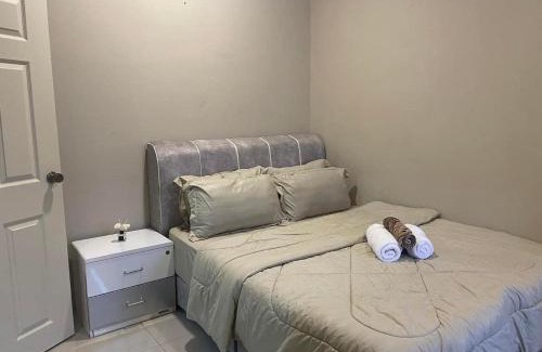 Kampung Kayu Arang House | Four Rooms Homstay 'A' With Wifi And Smart TV in Wakaf Tapai