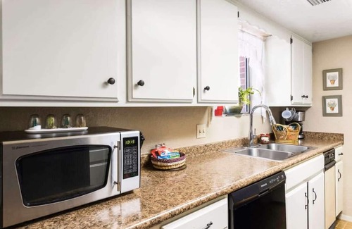 Cottonwood-Verde Village House | Four Seasons Getaway Near Wineries & Old Town