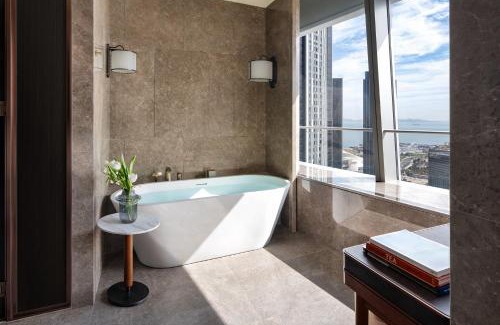 Dalian City Center Hotel | Four Seasons Hotel Dalian