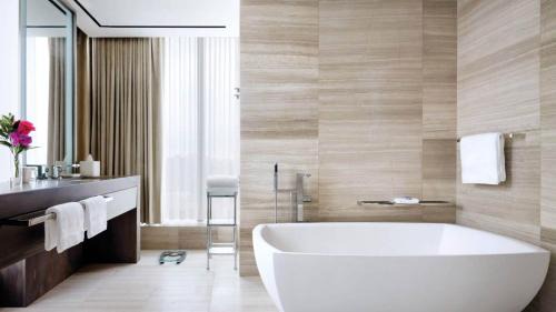 Yorkville Hotel | Four Seasons Hotel Toronto