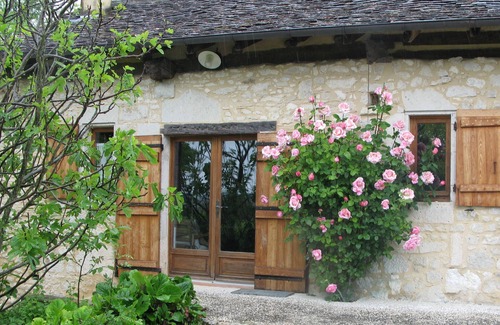 Issigeac House | FOURNIL DE CAVARCOU SWIMMING POOL,SAUNA,FISHING POND A bucolic and relaxing stay