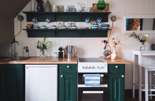 Calstock Cottage | Fourteen Providence Place, self catering cottage