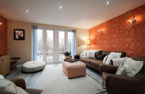 Much Wenlock House | Fox Corner