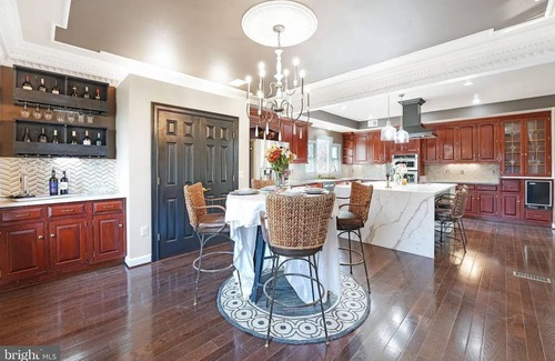 Middleburg House | Fox Hill Farm McMansion - Middleburg Equestrian Estate
