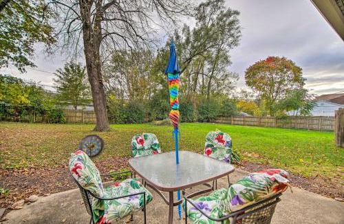 Fox River Grove House | Fox River Grove Home Pets Welcome!