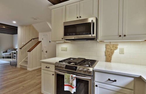 Ludlow Condo | Fox Run Condo With Views of Okemo!
