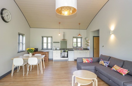 East Pennard House | FOXGLOVE, pet friendly, with a garden in West Pennard