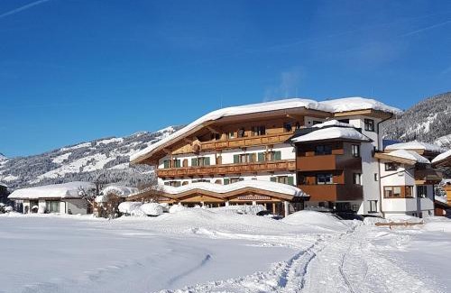 Kitzbuehel House | Frühstückspension Tannenhof