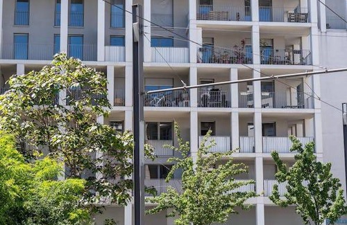 Jean Moulin - Marius Berliet Resort | 90 m² Private room ∙ 1 bedroom ∙ 1 guest