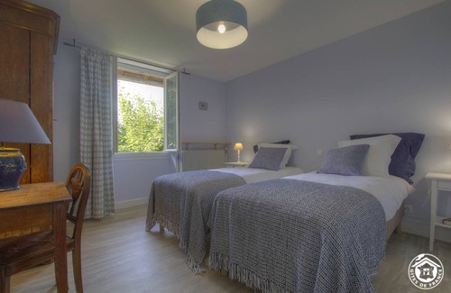 Saint-Didier-sur-Chalaronne House | 102 m² Gîte ∙ 3 bedrooms ∙ 6 guests