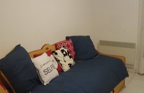 Saint-Geniez-d'Olt Apartment | Appart T2 Dans Village Vacance 3 St Geniez D'olt Avec Balcon