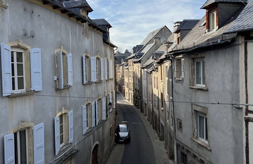 Saint-Geniez-d'Olt House | Maison de Ville au Coeur du Village
