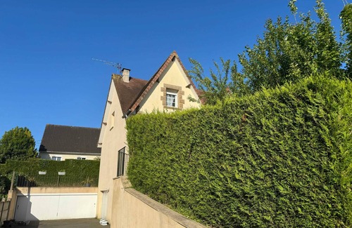 Saint-Georges-des-Groseillers House | Homerez - House in Saint-Georges-des-Groseillers