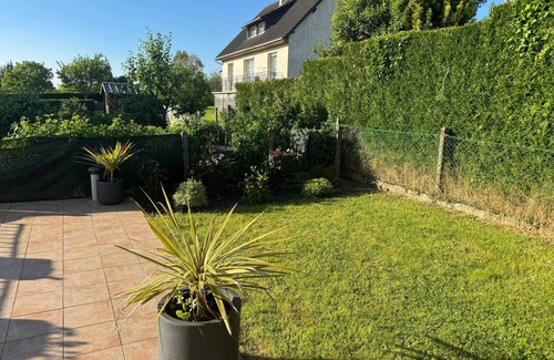 Saint-Georges-des-Groseillers House | Homerez - House in Saint-Georges-des-Groseillers