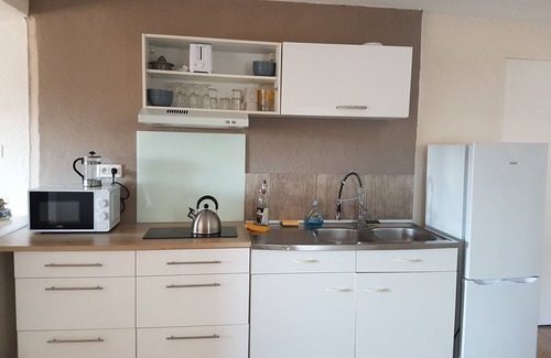Saint-Jean-de-Maruejols-et-Avejan House | Accommodation in the village center