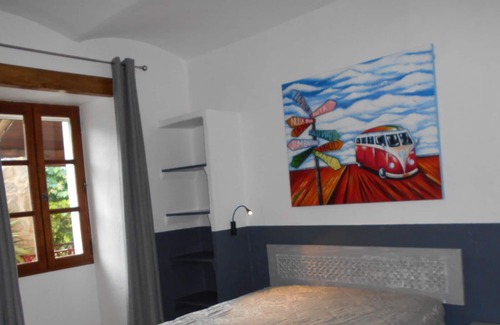 Saint-Jean-de-Maruejols-et-Avejan Other | Fully restored farmhouse on the banks of a river between Ardèche and Provence, sleeps 14