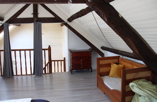 Saint-Malo-des-Trois-Fontaines House | Family home in the country