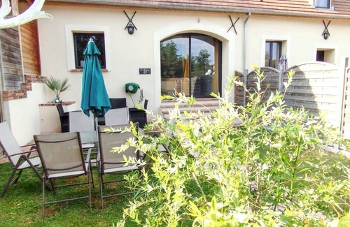 Sainte-Genevieve-les-Gasny House | 70 m² House ∙ 2 bedrooms ∙ 4 guests