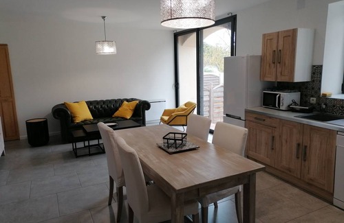 Sainte-Genevieve-les-Gasny House | 70 m² House ∙ 2 bedrooms ∙ 4 guests