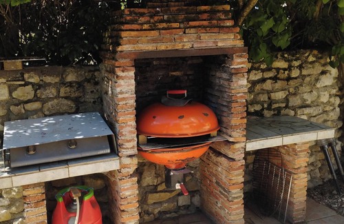 Treigny House | Homerez - Holiday Rental in Treigny