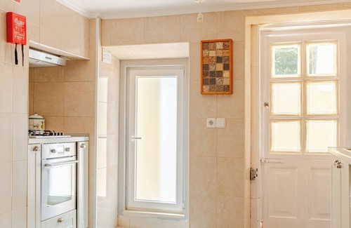 Alfama Apartment | Fragrant Garden Apartment
