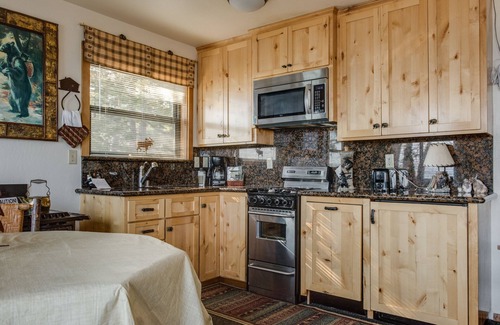 Tahoe Vista Hotel | Franciscan Lakeside Lodge
