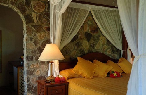 Mount Pleasant Bay Hotel | Frangipani Hotel