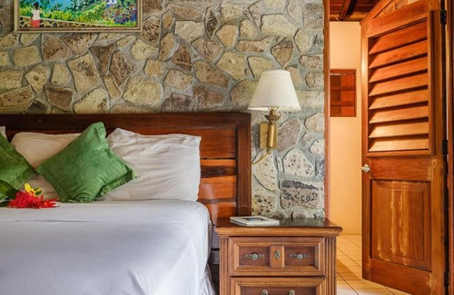 Mount Pleasant Bay Hotel | Frangipani Hotel