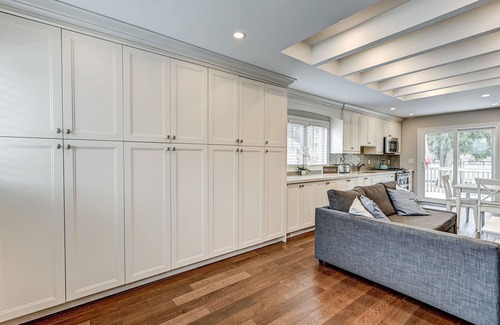 Jacksons Point Cottage | Franklin Beach House, Jackson's Point