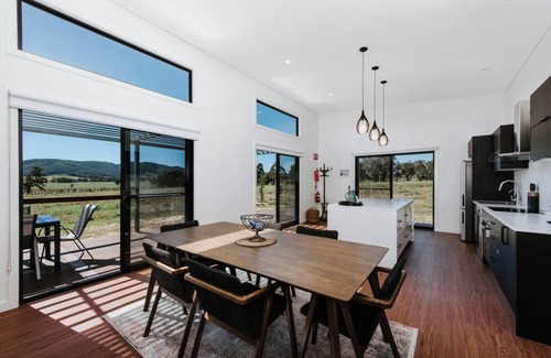 Erudgere Cottage | Frantoio Cottage Serene Horizons Stylish Comforts