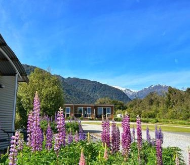 Franz Josef Glacier Hotel | Franz Alpine Retreat