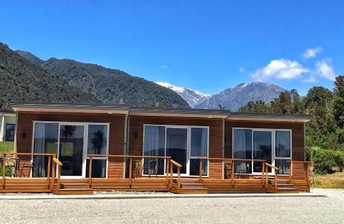 Franz Josef Glacier Hotel | Franz Alpine Retreat
