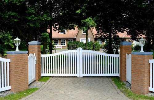 Garding Apartment | Frau Engels