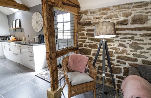Bodenham Cottage | FREDS SHED, pet friendly, character holiday cottage in Hereford