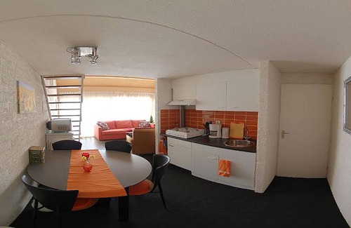 Bruinisse House | FREE again from 01 OCTOBER! Family friendly House, 4 P., Fireplace, BBQ, W-LAN