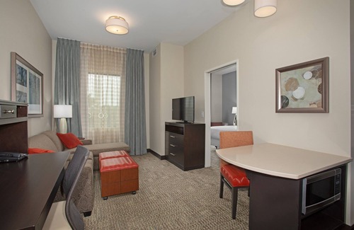 Littleton Condo | Free Breakfast, Close to Red Rocks Amphitheatre | Staybridge Suites