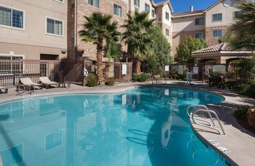 Las Cruces Condo | Free Breakfast. Hot Tub. An Outdoor Adventure!