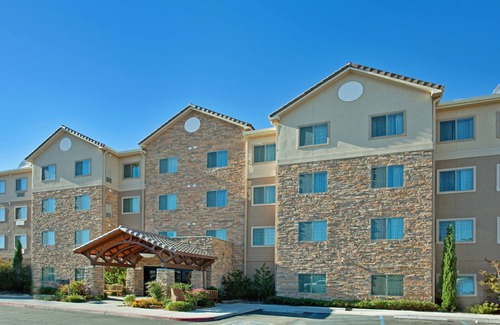 Las Cruces Condo | Free Breakfast. Hot Tub. An Outdoor Adventure!